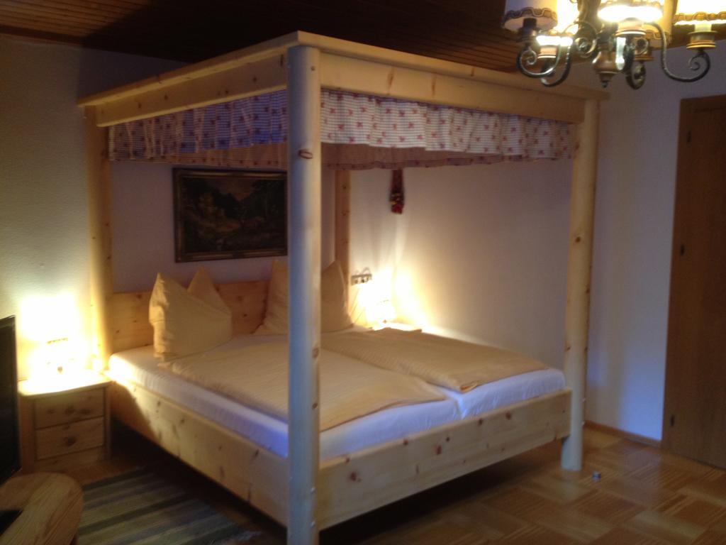 Alm-Apartments ハイリゲンブルート 部屋 写真