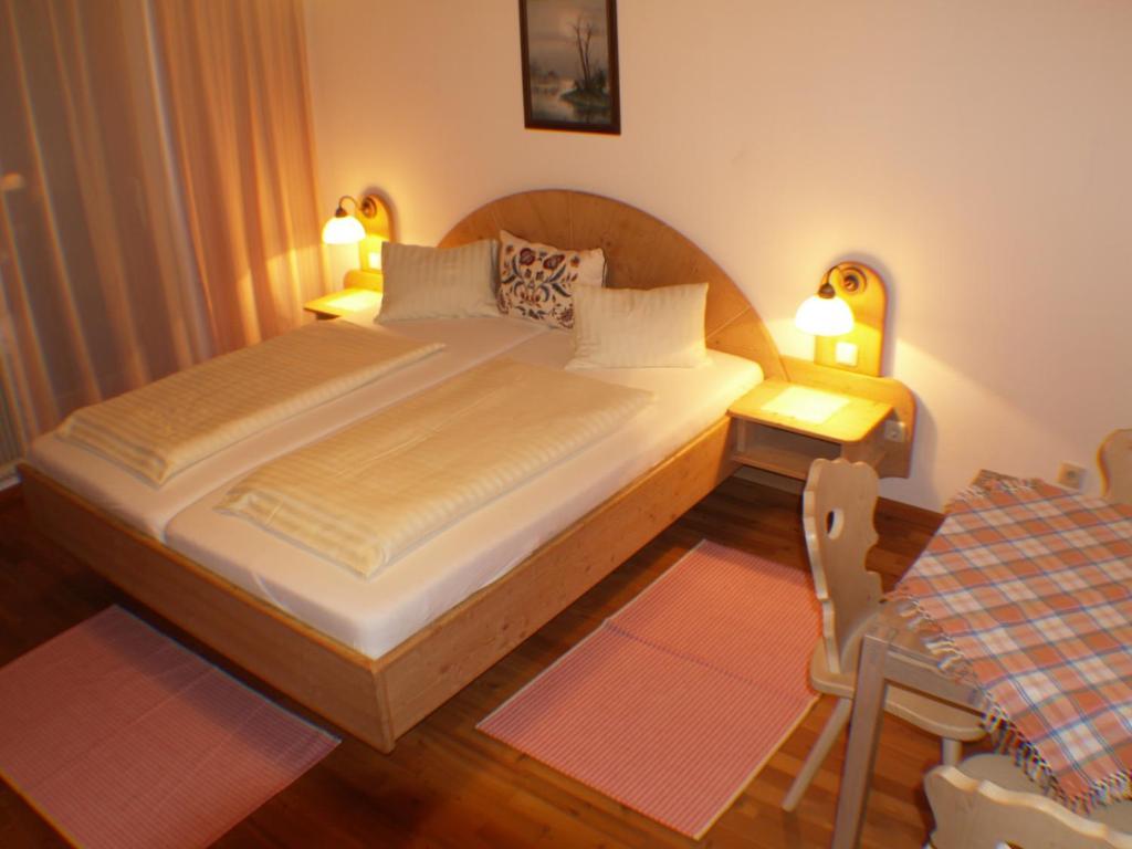 Alm-Apartments ハイリゲンブルート 部屋 写真