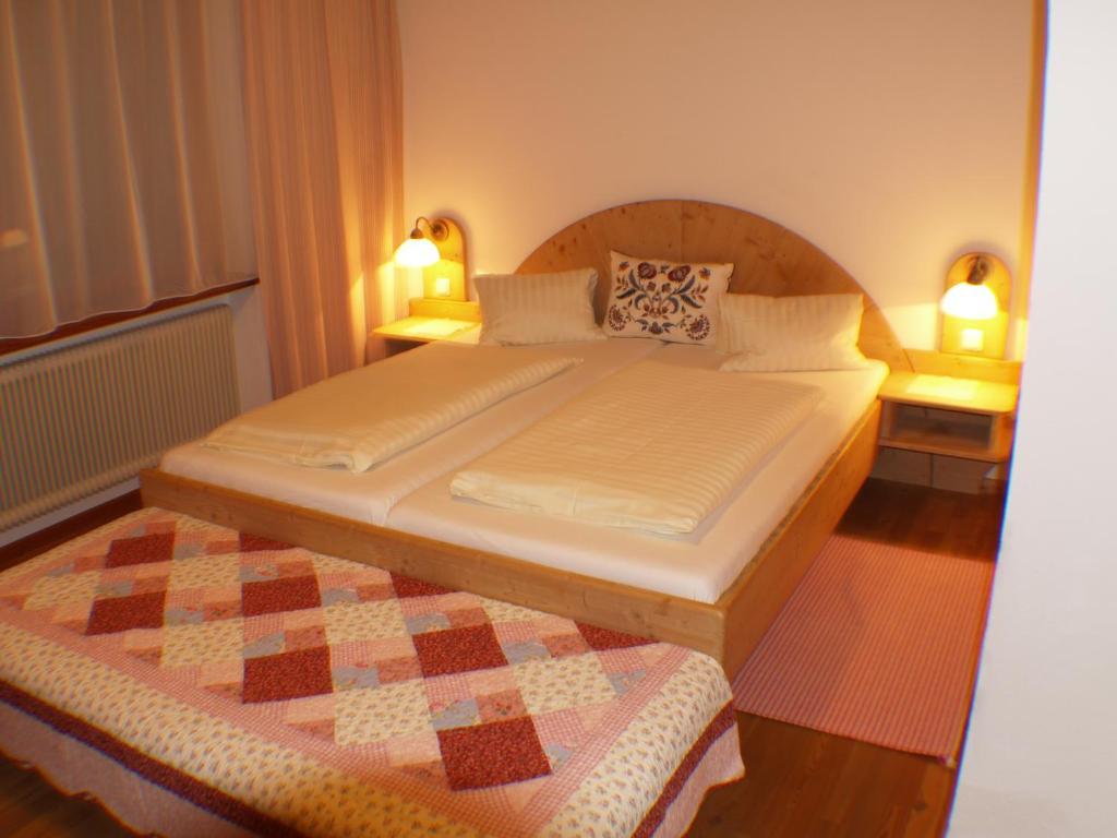 Alm-Apartments ハイリゲンブルート 部屋 写真